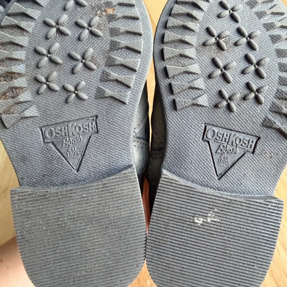 OshKosh B’gosh Toddler Taupe Ankle Boots Size 5